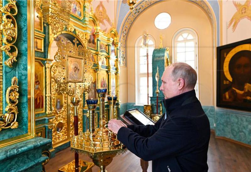 Putin predaje povijesnu ikonu Andreja Rubljova Ruskoj pravoslavnoj crkvi